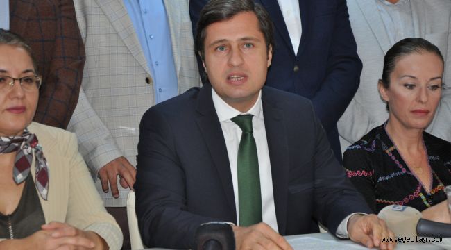 Deniz Yücel'den Bahçeli'ye çok sert eleştiriler!