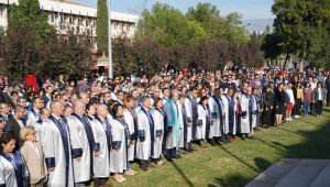 Ege Üniversitesi Ailesi 29 Ekim Cumhuriyet Bayramı'nı kutladı