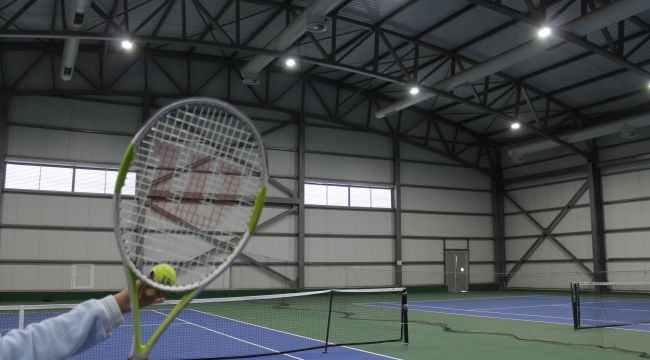 EÜ Kortlarını Tenis Severlerin Hizmetine Açtı