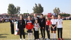 Güzelbahçe Cumhuriyet Bayramı'nı Coşkuyla Kutladı 