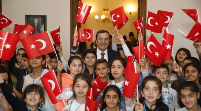 Konak'lı öğrenciler tarih turuna çıktı 