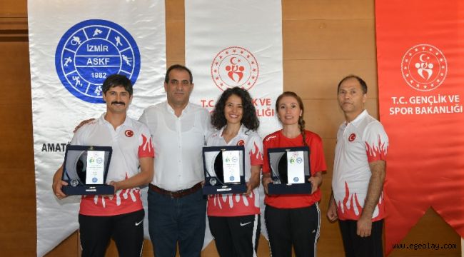 Yılın En'lerinde Üç Plaket Çiğli Belediyesi'ne 