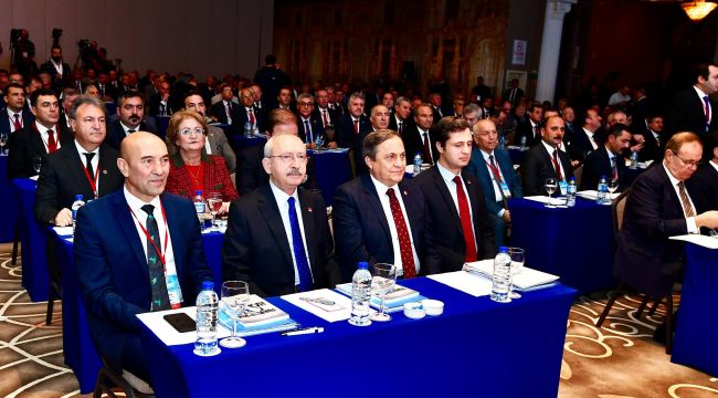 252 belediye İzmir'de buluştu