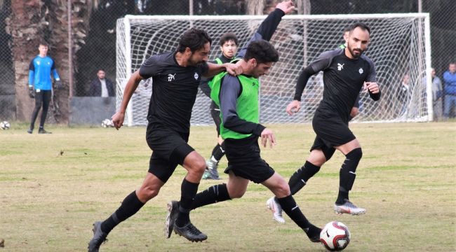 Altay'da bol gollü prova