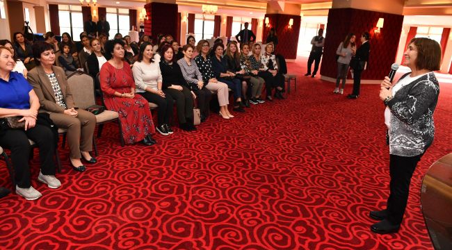 Başkan eşlerinin İzmir gündemi tarım ve kadın konuşuldu