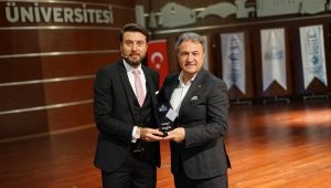Başkan İduğ'un iki vizyon projesine ödül