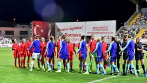 Bornova Stadı'nda ilk milli maç heyecanı