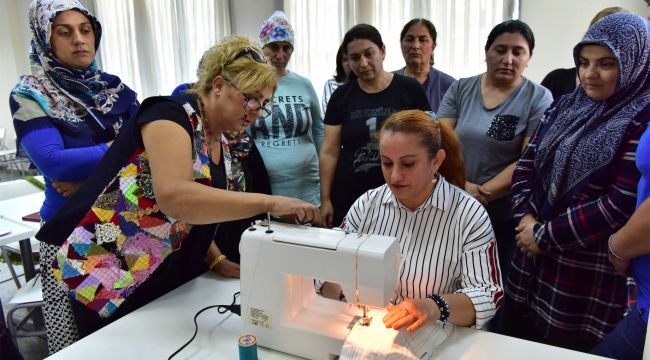 Bornovalı kadınlara kazanç sağlayacak kurslar