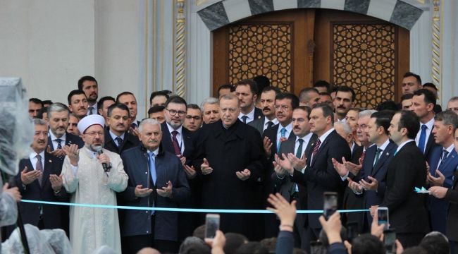 Cumhurbaşkanı Erdoğan İzmir'de Camii Açılışı Yaptı