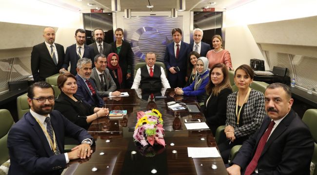 Cumhurbaşkanı Erdoğan, Macaristan ziyareti dönüşü gazetecilerle söyleşi gerçekleştirdi