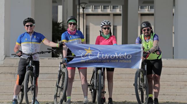 İzmir Avrupa bisiklet rotasına dahil edildi