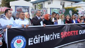 İzmir'de Eğitim-Bir-Sen'den "Şiddete Dur De"Eylemi