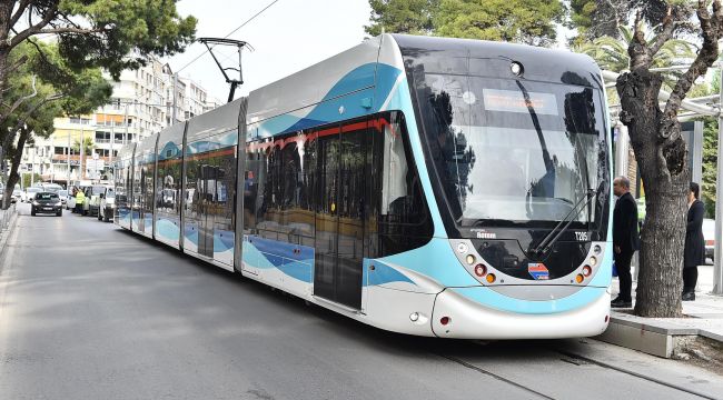 İzmir'de tramvayla taşınan yolcu sayısı 50 milyona ulaştı ı