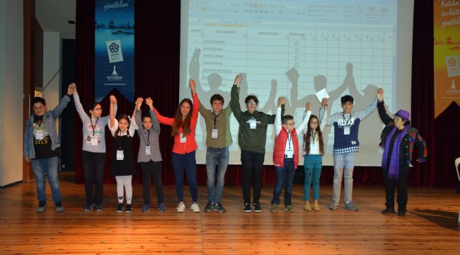 İzmir yeni çocuk yöneticilerini seçti 