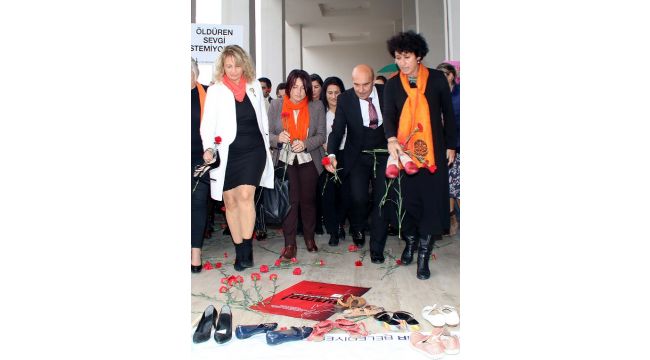 Kadına şiddette İzmirliler tek yürek
