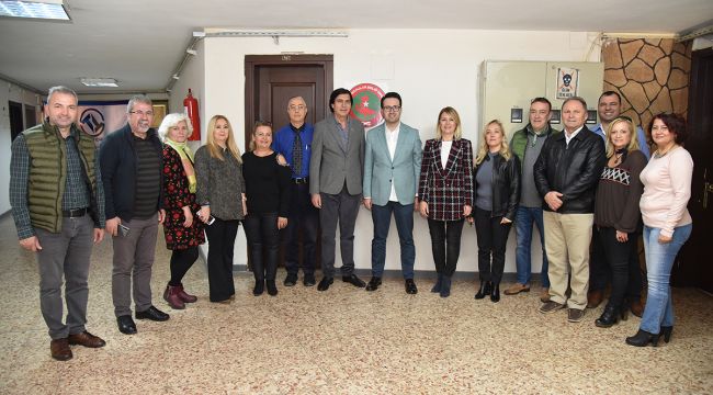 Ak Parti Karşıyaka'da STK'lar İle Buluşuyor