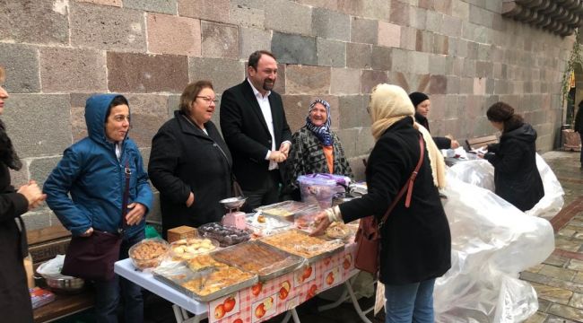 Başkan Utku Gümrükçü Kemeraltı'nda üretici kadınlarla protokol imzaladı