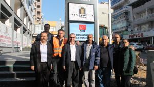 CHP Karabağlar yeni binasına taşınıyor