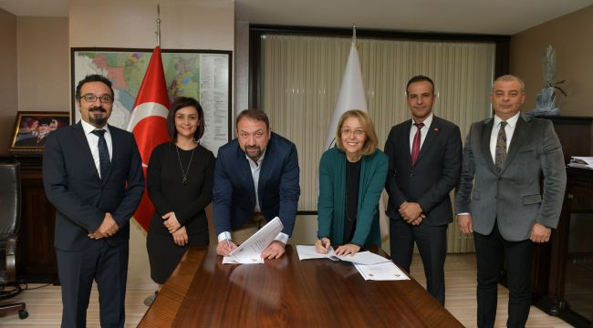 Çiğli'nin Banklarını ve Çöp Konteynırlarını Öğrenciler Üretecek