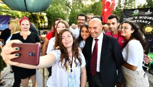 İzmir Avrupa Gençlik Başkenti olmak için kolları sıvadı