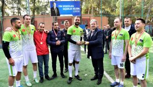 Bornova Belediyesi'nden birimler arası futbol turnuvası 