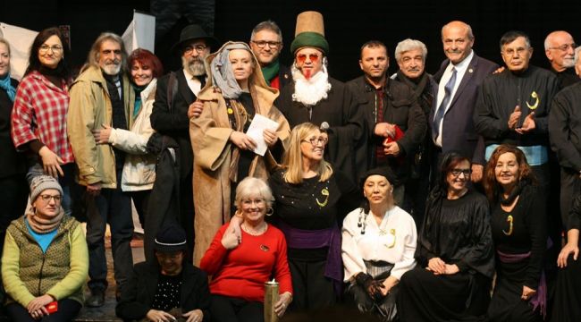 İzmir'de Mevlana'yı Anma Programı Yapıldı