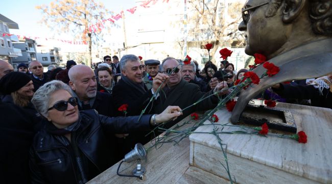 Mumcu Güzelbahçe'de Büstü Başında Anıldı