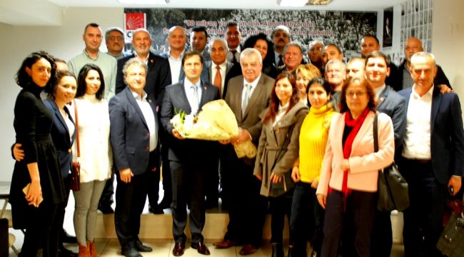 Yücel, Aslolan Hizmet Yarışıdır