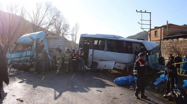 Bergama'da Feci Kaza 