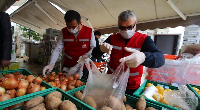 Bayraklı Belediyesinden 65 yaş üstüne alışveriş desteği