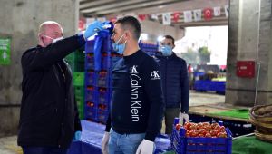 Bornava'da Pazarda Koronavirüs tedbirleri