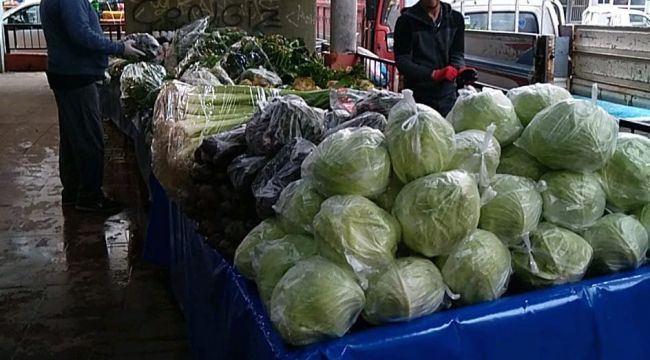 Karşıyaka'nın pazarlarında koronavirüs önlemleri!