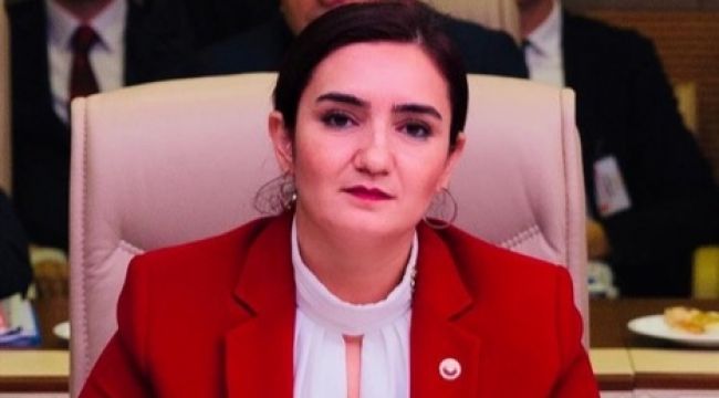 CHP'li Av. Kılıç: "Bergama Belediyesinden Çalışanlarına ve Sağlıkçılara Corona Eziyeti!" 