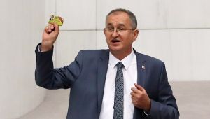 CHP Milletvekili Atila Sertel gazetecilere özgürlük istedi