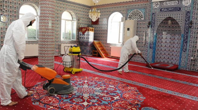 Balçova'da Camilerin temizliği yapıldı