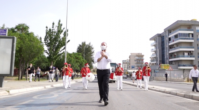 Çiğli Belediyesi 19 Mayıs Coşkusunu Göklere Taşıdı