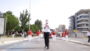 Çiğli Belediyesi 19 Mayıs Coşkusunu Göklere Taşıdı 