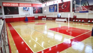 Bayraklı Belediyesi spor tesislerini yeniledi