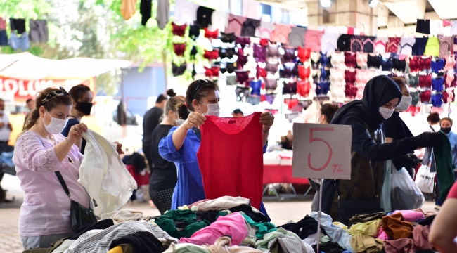 Bornovalı kadınların Sosyete Pazarı sevinci 