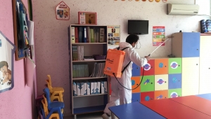 Gaziemir'de eğitim kurumlarında dezenfeksiyon işlemi