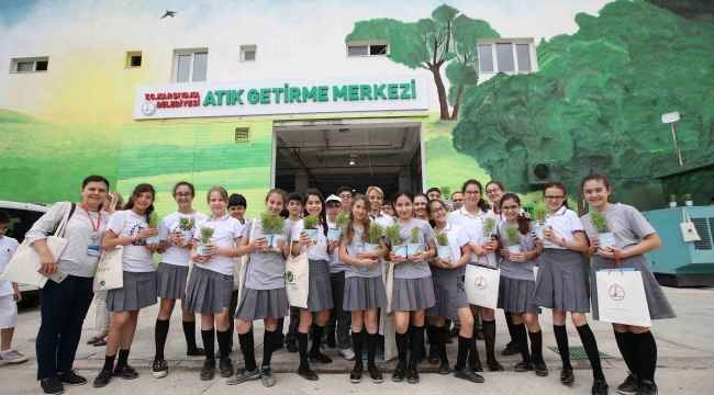 İzmir'de bir ilk: Sıfır Atık Belgesi Karşıyaka'nın oldu!