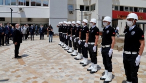 Yeni İzmir Valisi Yavuz Selim Köşger Görevine Başladı