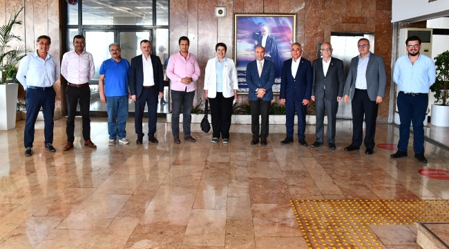 CHP'nin Ege İl Başkanları Başkan Soyer'i ziyaret etti