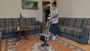 Çiğli Belediyesi evde temizlik projesi yeniden başladı