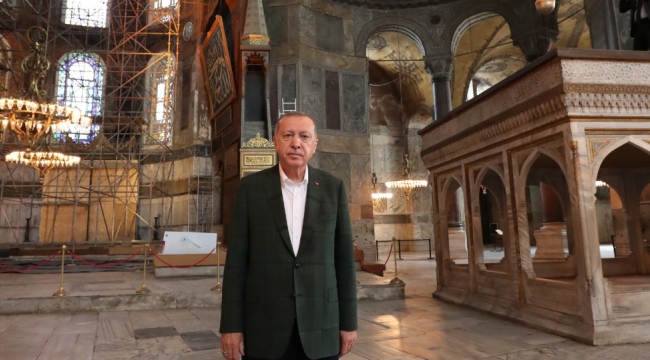 Cumhurbaşkanı Erdoğan, Ayasofya Camisi'nde incelemelerde bulundu