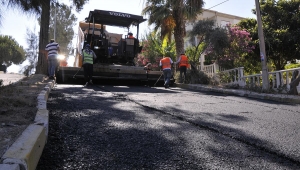 Kuşadası'nda Yol Yapım Seferberliği Devam Ediyor