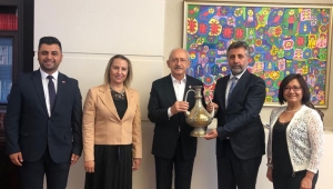 Başkan Sandal, CHP Genel Başkanı Kılıçdaroğlu'nu ziyaret etti 