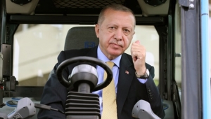 "Büyük ve güçlü Türkiye hedefimize doğru kararlılıkla yürüyoruz"