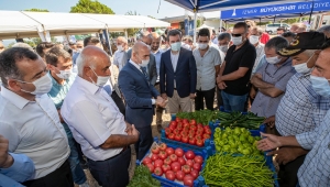 Büyükşehir Belediye Başkanı Soyer'in köylüye desteği sürüyor