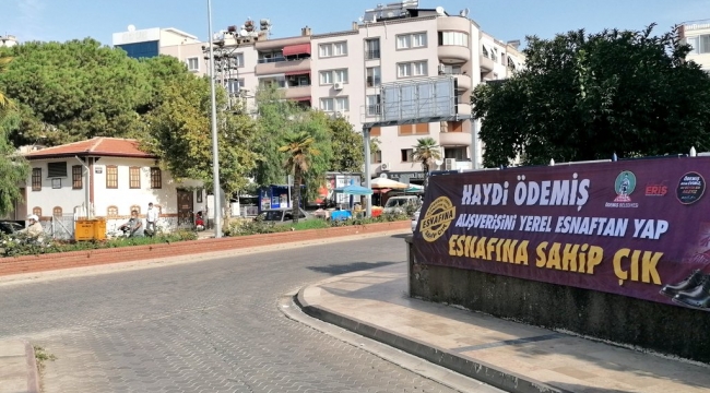 Başkan Eriş: "Alışverişini yerel esnaftan yap, esnafına sahip çık"